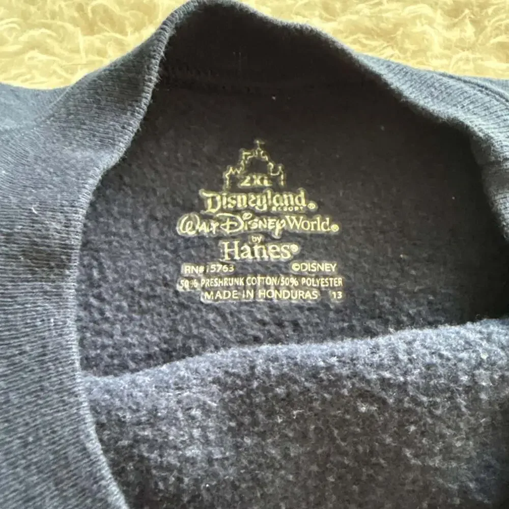 Vintage Walt Disney World Mickey Mouse Christmas Plaid Navy Crewneck‎ Sweatshirt